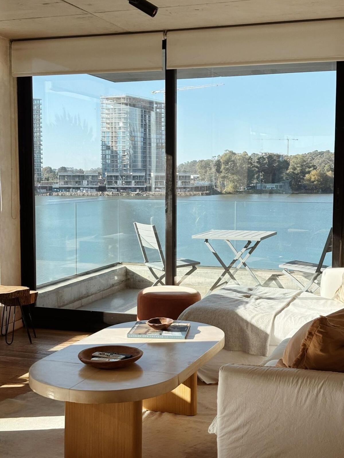 Sobre El - Lakefront Apartamento *
