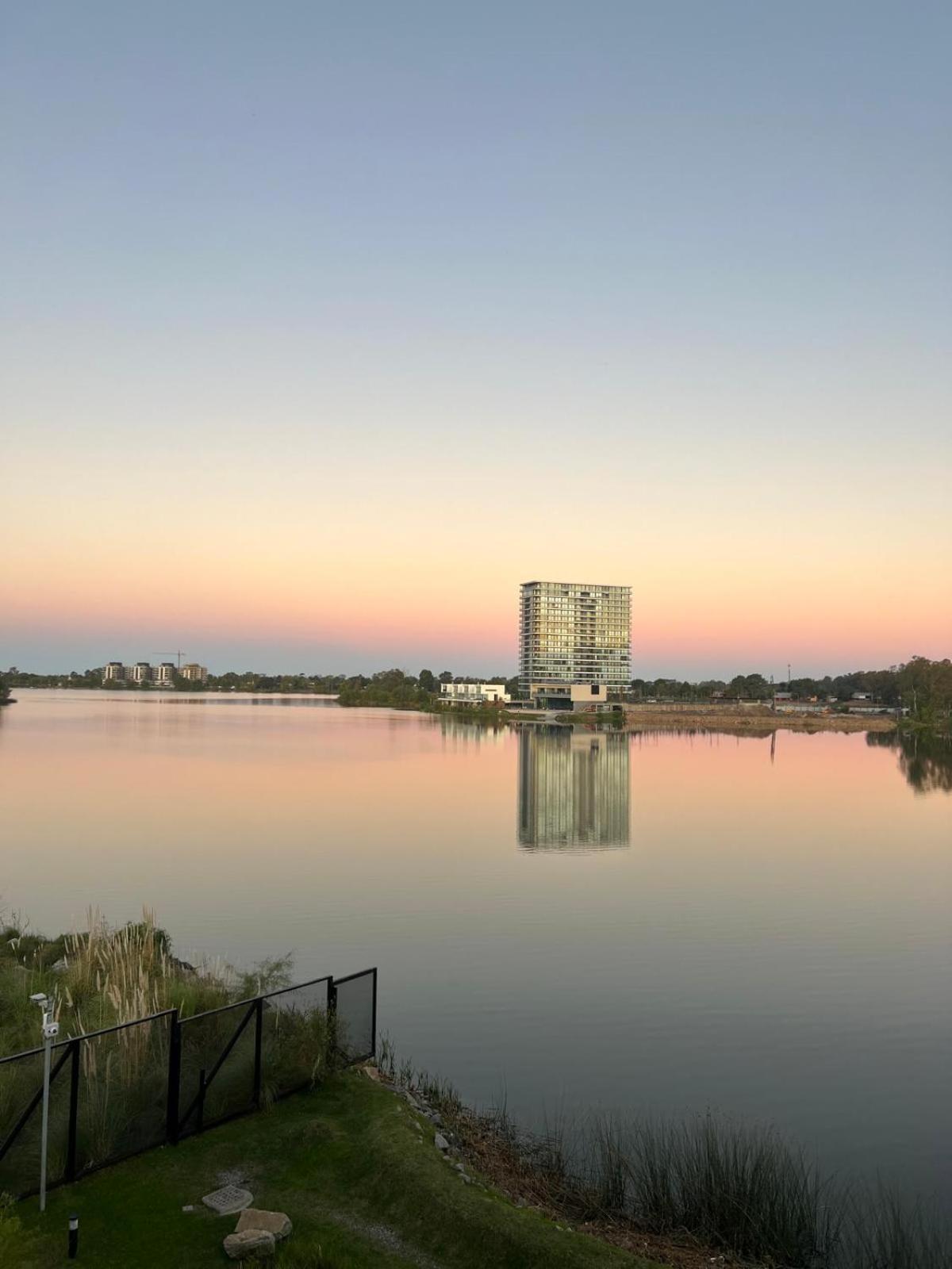 Sobre El - Lakefront Apartamento Montevideo